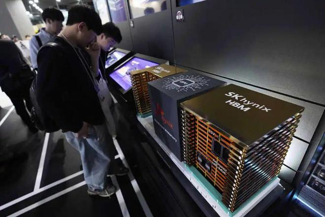 内存涨价背后:AI存储正在“吃掉”手机、PC | 电厂