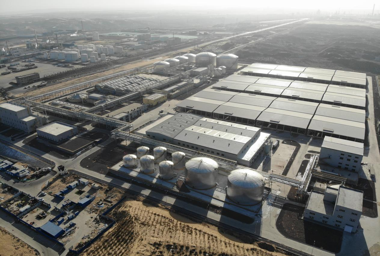 （神华榆林循环经济煤炭综合利用项目环保设施装置，东华公司供图）