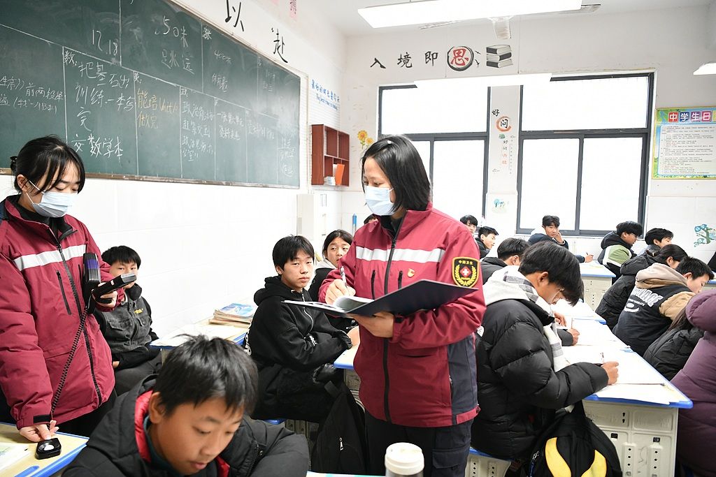 责任编辑：张胶