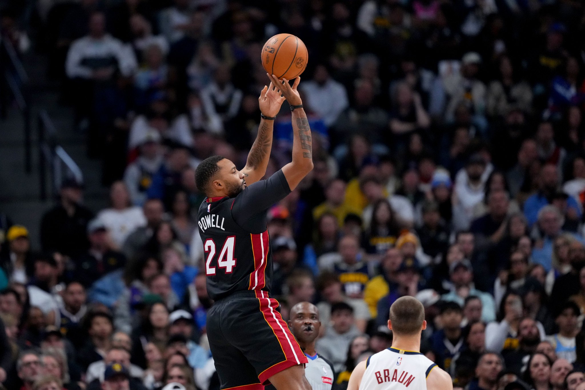 鲍威尔：我的选秀模版是托尼·阿伦 很多球队认为我不能得分