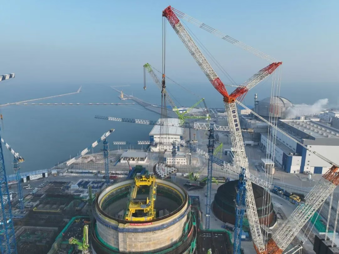 ▲中联重科起重机助力漳州核电3号机组建设