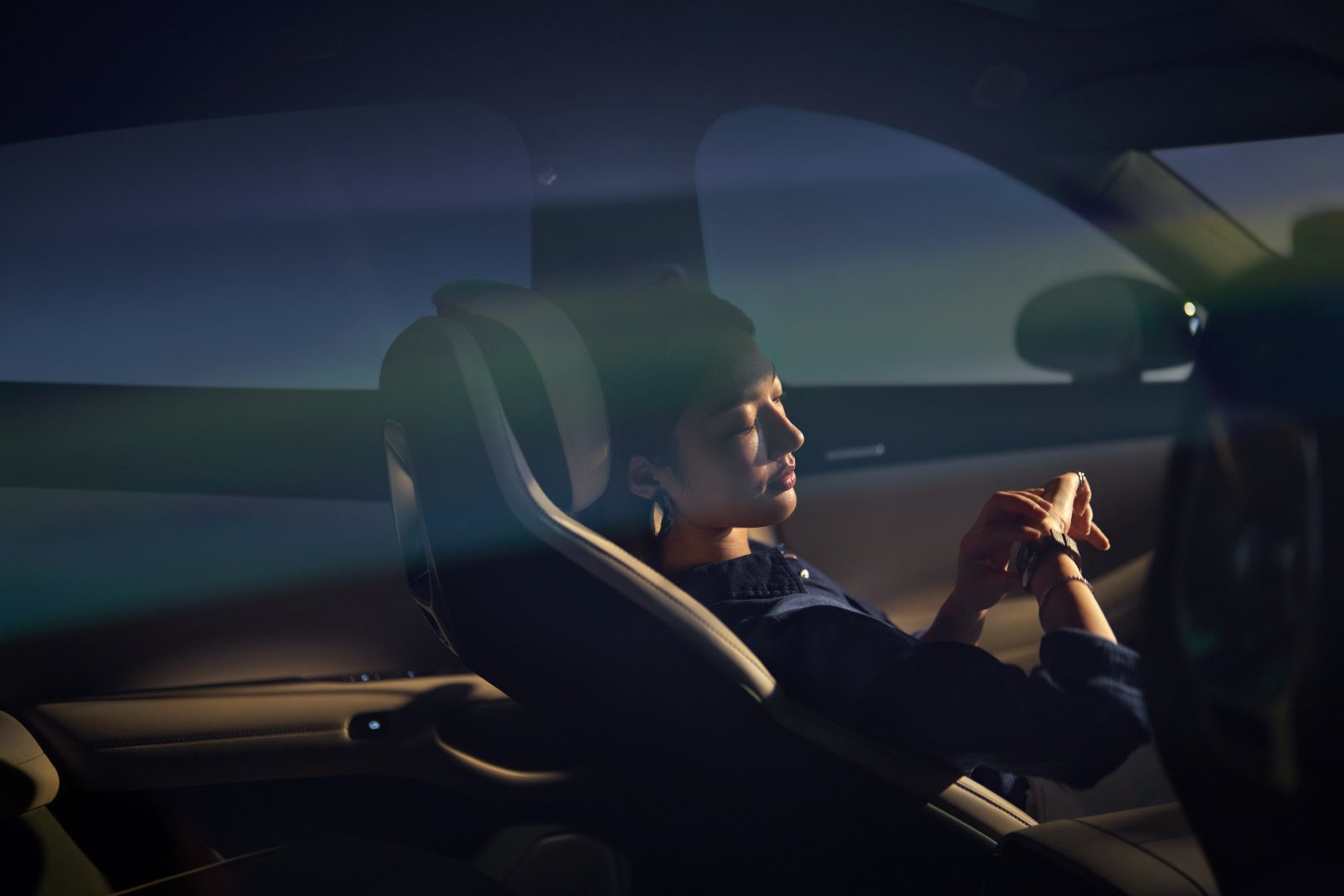 小米YU7获年度五星健康车，详解小米汽车健康防护