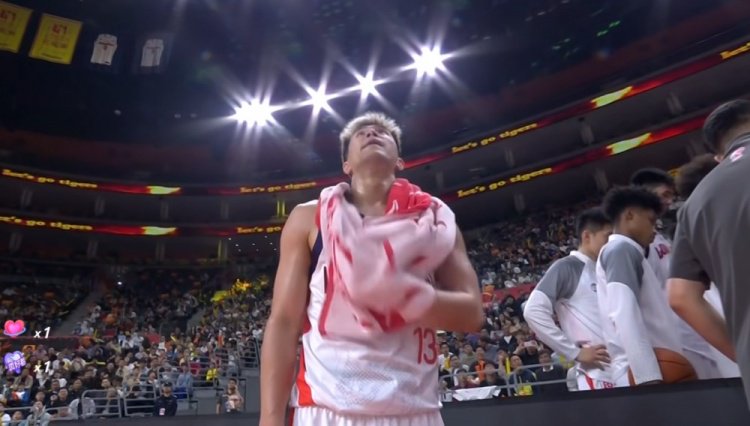 当徐杰已成顶级缠斗者，郭艾伦为何仍能轻松上演教科书式突破？