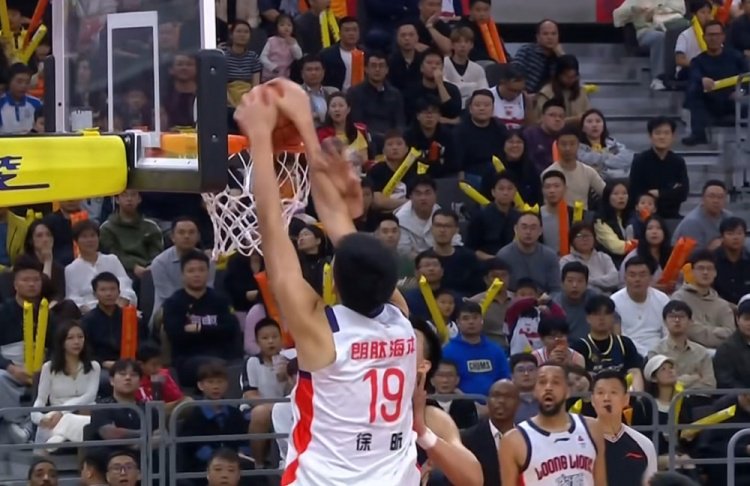 威金顿与徐昕的空接连线，能否成为广州龙狮冲击季后赛的常规武器？