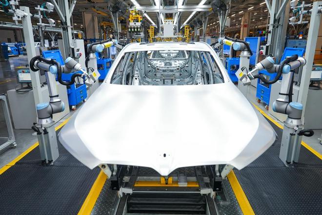 沈阳产业发展迎来新成果，宝马新世代车型明年在铁西区量产