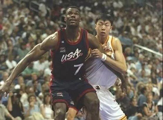 王治郅入选2026年国际篮联名人堂，中国篮球协会致贺信