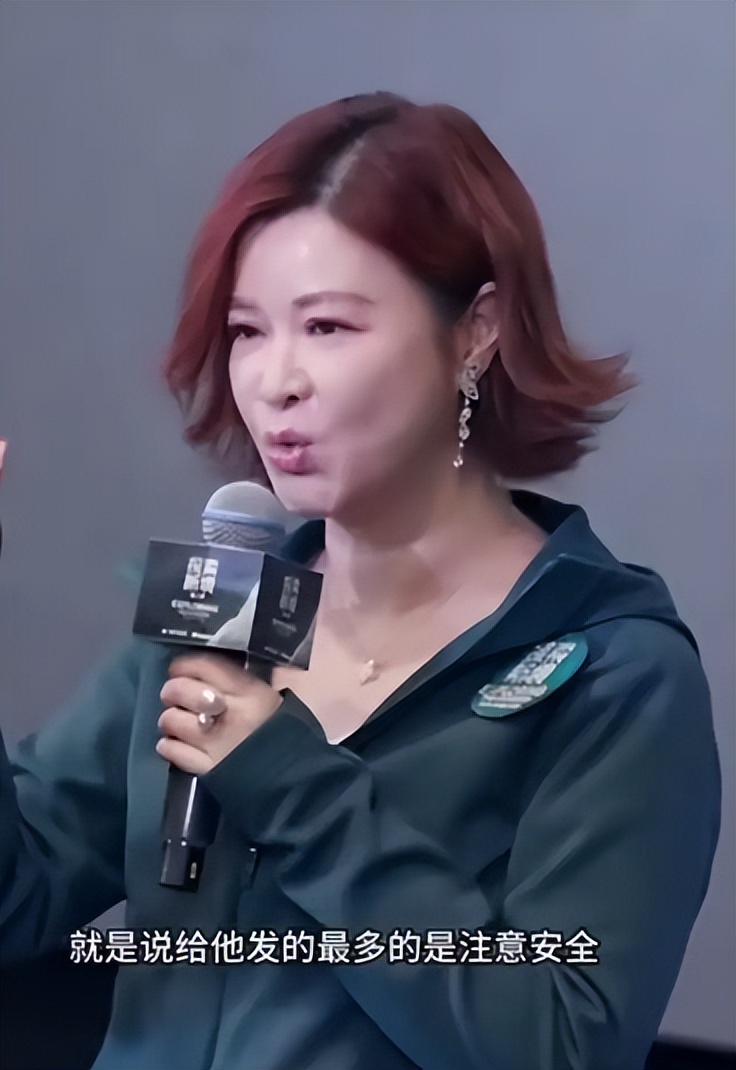 王一博首谈暂停拍戏原因：工作量增加影响表演热情，正通过户外探索来“充电”调整状态