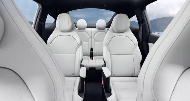 油电共存、小车称王、比亚迪退守，2025 卖得最好的 20 辆车，和你想的不一样