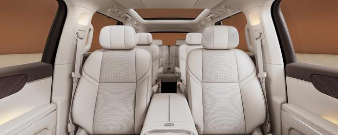 零跑旗舰SUV新车D19座舱公布：灵感号称源自“百年工艺”