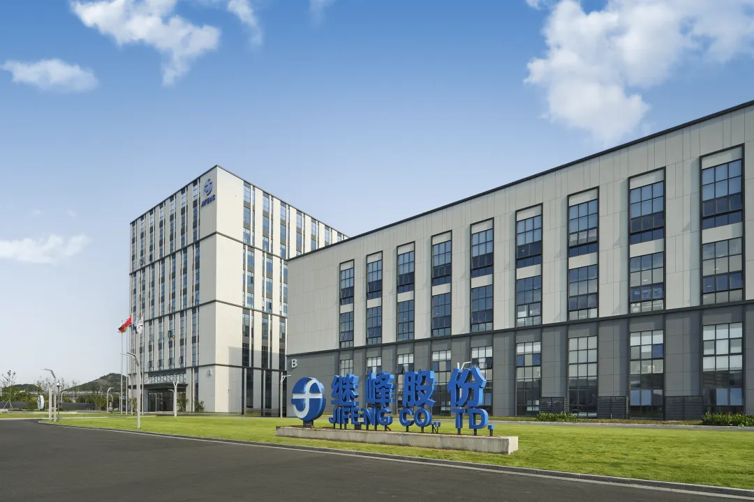 宁波老板造座椅，揽下1000亿订单