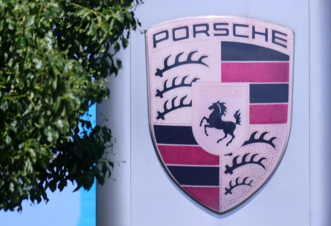 保时捷中国自建充电网络将关停，回应：重新调整资源 前三季度利润下跌99%