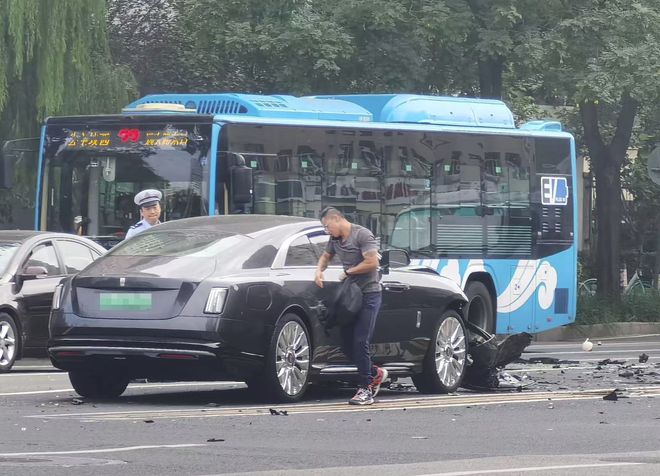 要复出了？「车圈顶流」陈震部分账号已解封，大量粉丝求更新