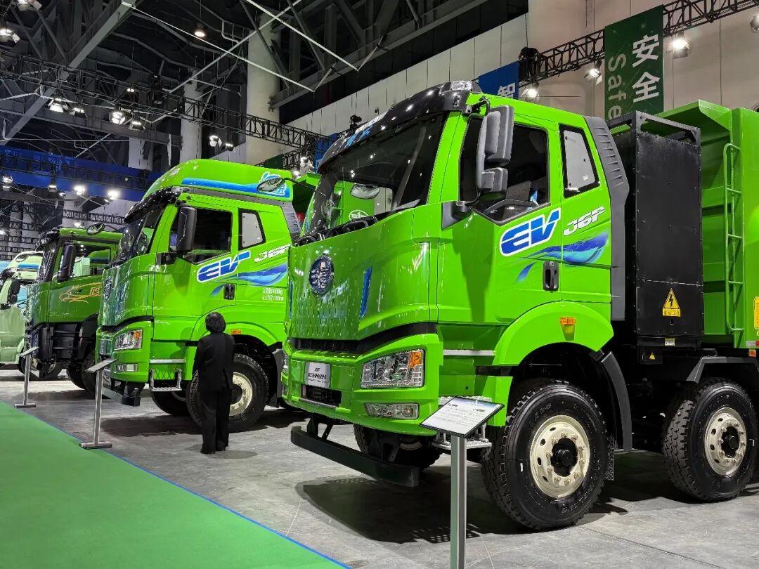 湖北三环/山东雷驰杀进前十，前11月重卡销量已破104万辆