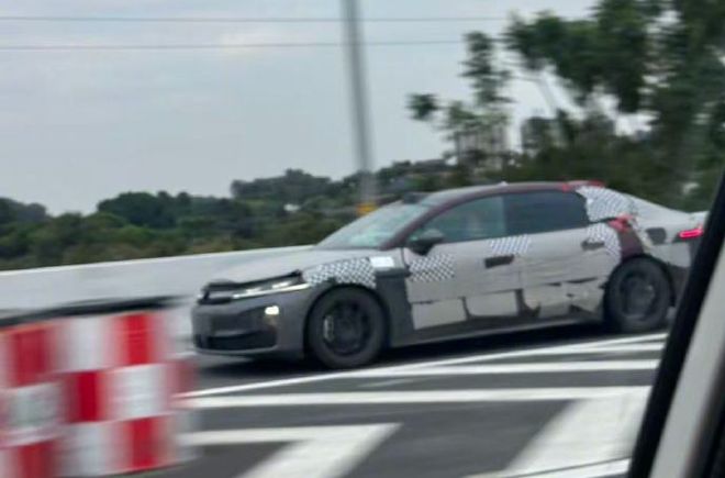 华为又一款“三百万”级新车！