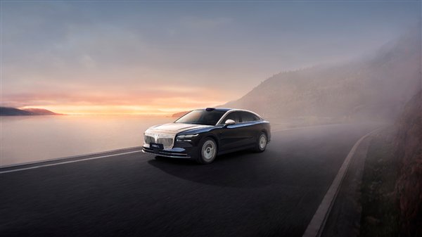 岚图董事长卢放：许多企业追求短期利益 往往选择抄袭和模仿