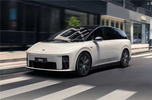 曝理想汽车第二产品线总裁、i8负责人张骁将离职：原因未知