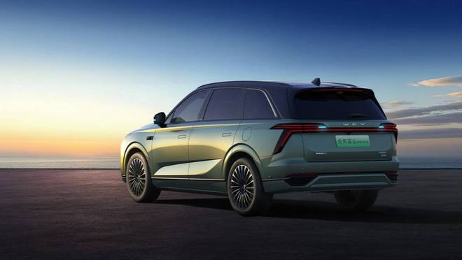 VLA 大模型上车，魏牌蓝山加推智能进阶版，27.58 万元起