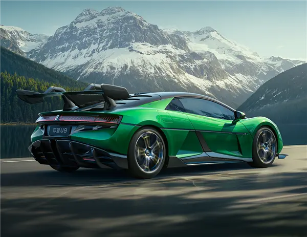 188万元！仰望U9专属纪念色“极境森林”上市 灵感来自纽北赛道