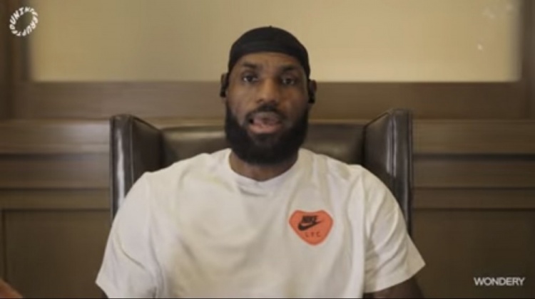 詹姆斯：许多杰出球员因前两节意外退赛而得分没上双 我很幸运