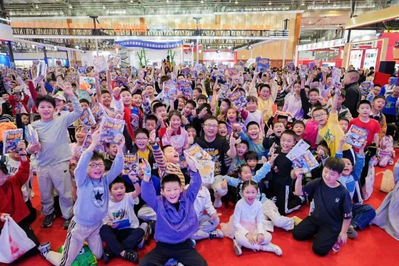 2025天府书展，天地社《口袋里的超级坦克》阅读分享活动人气爆棚