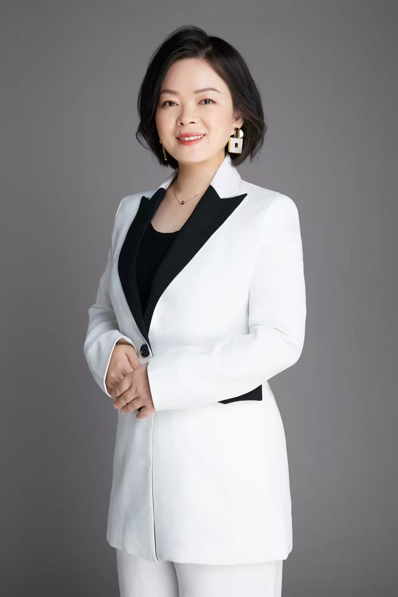 AI时代轻创业，Linda王淑黎的保险人生