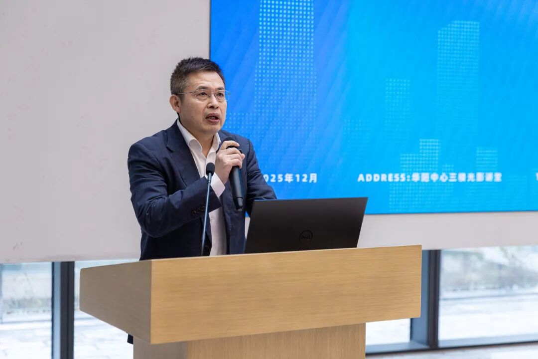 ��ʯ���и���ϯ�´�