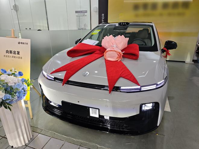 电车通编辑买车记：研究半年选了零跑，最后三天却被4S店坑了一波