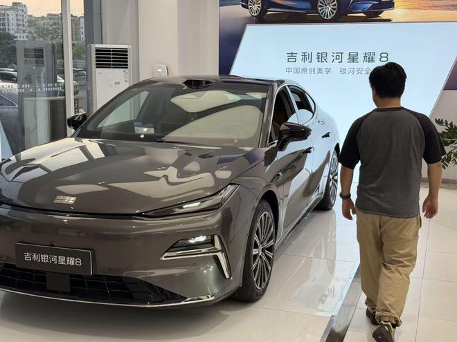 电车通编辑买车记：研究半年选了零跑，最后三天却被4S店坑了一波