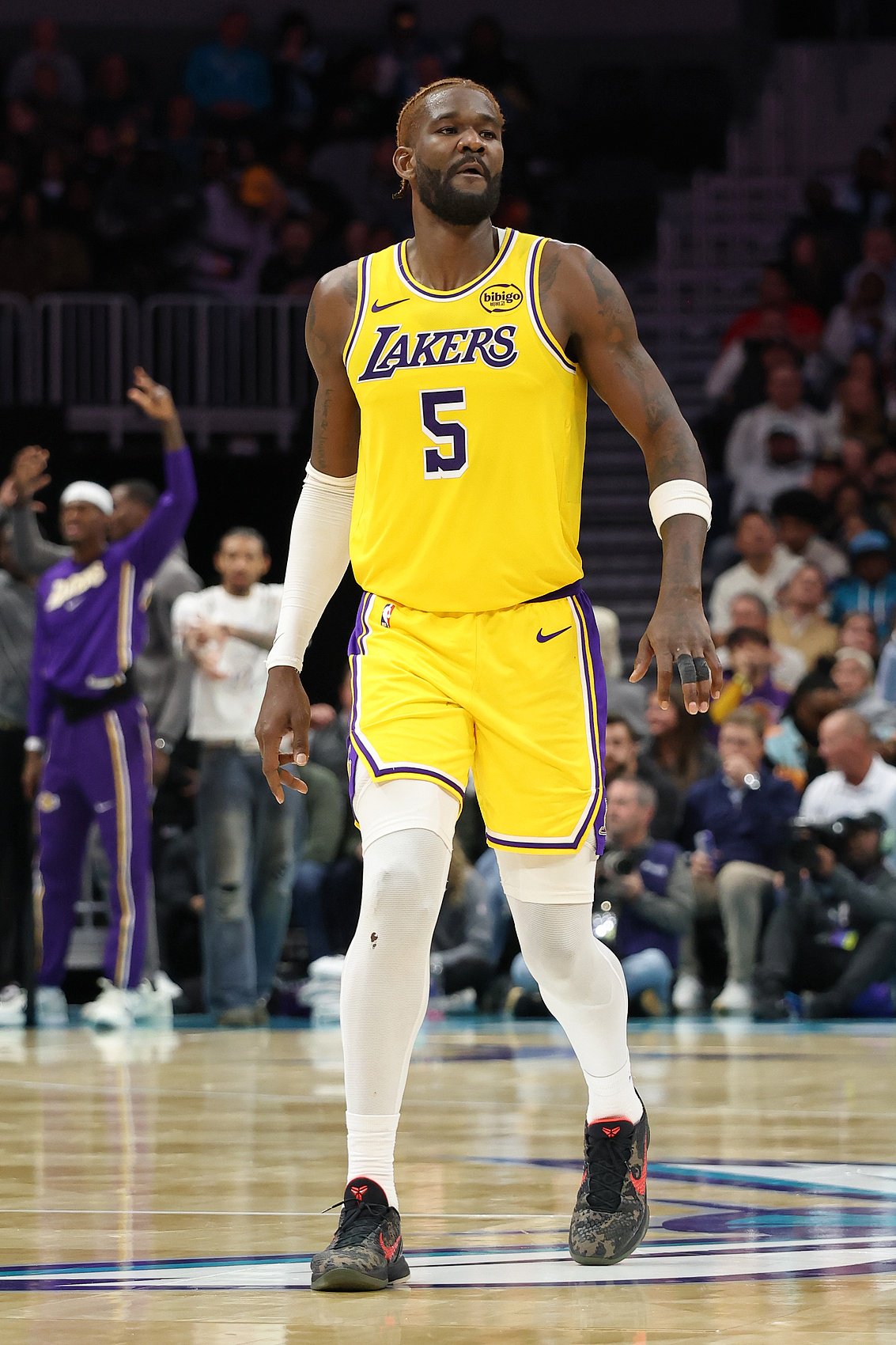 艾顿- 最新艾顿实时滚动快讯，聚合所有艾顿相关热门新闻快讯_新浪体育