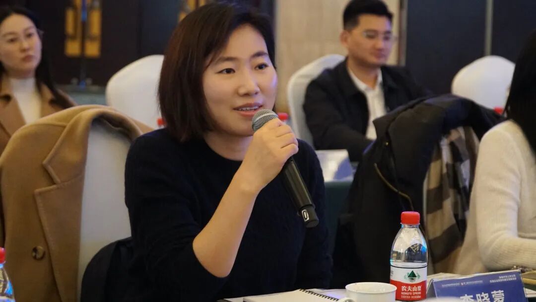 华鑫国际信托有限公司金融市场总部总经理李晓蒙