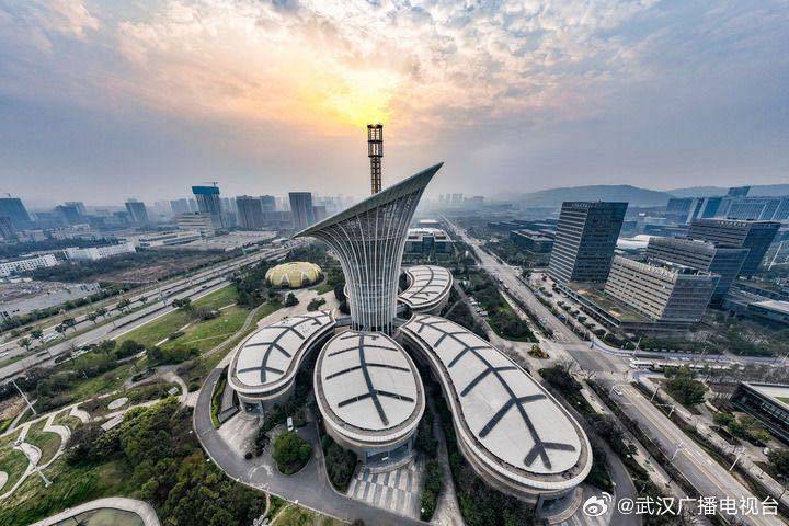 “五谷丰登”驱动“新质奔腾” ——武汉全域协同发展谱新篇