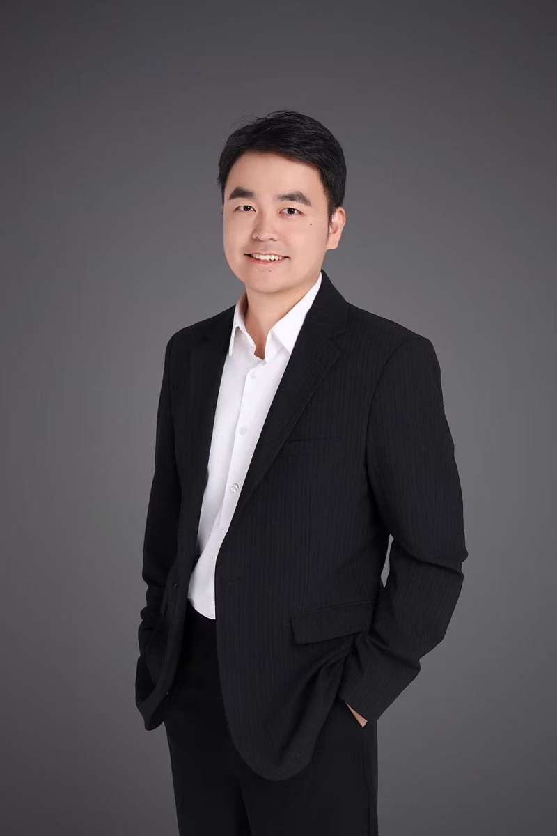 ���Źɷݶ��¡����»�����渱�ܾ�������˳���ܷ��߹�ͼ