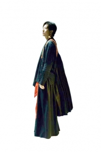 吉胡身着民族服饰。受访者供图