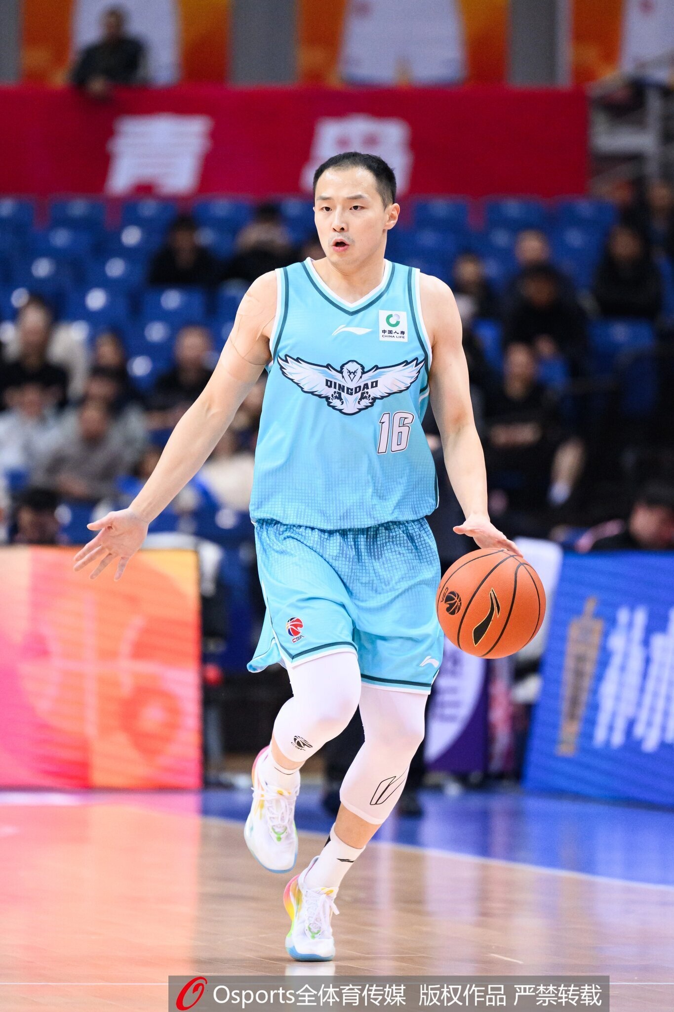 鲁媒：王奕博好几场都扮演了关键先生 青岛这笔顶薪签约物有所值