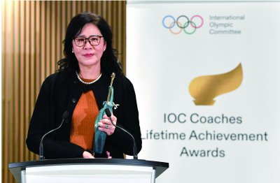 获国际奥委会教练员终身成就奖