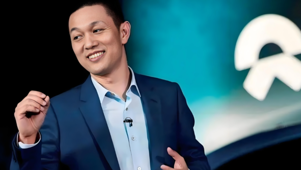 滇藏换电路线验收结束 李斌:2026年新建超1000座换电站