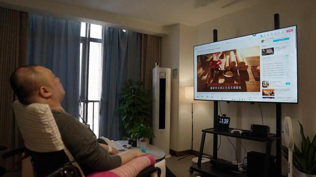 脑机接口“狂飙”：马斯克开启大规模量产，中国玩家集体“插脑”冲刺