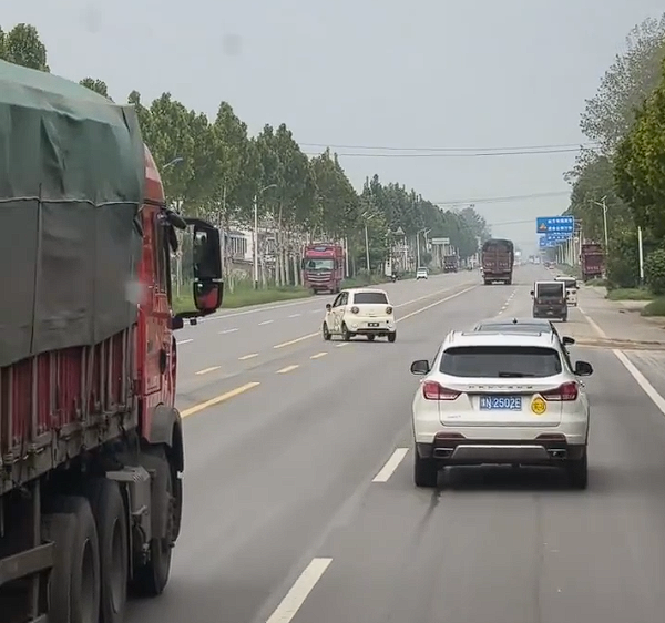 危险！新能源“玛莎拉蒂”只要2万6 奔驰大G也才3万：老头乐成马路新杀手 管理很困难