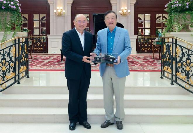 江汽集团董事长项兴初拜访华为任正非，进一步拓宽合作领域