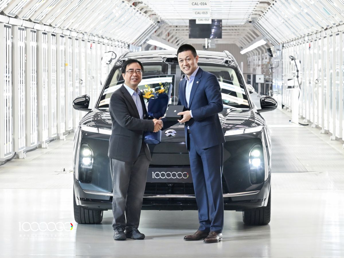 蔚来公司第100万台量产车下线，新征程，新起点！