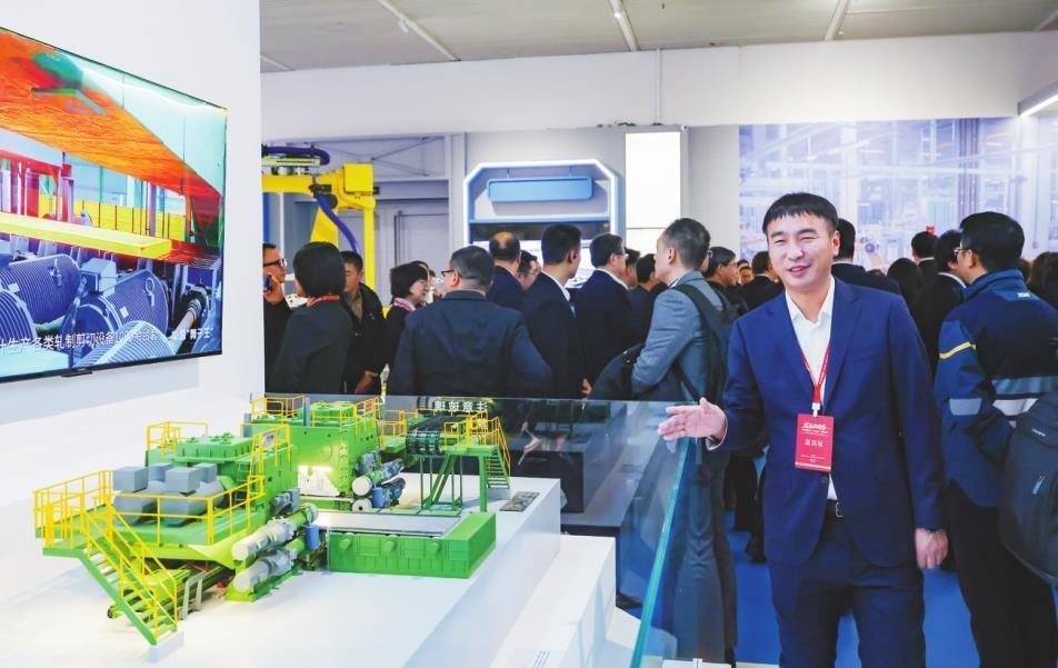 �����ع��ܲ��������ڹ��Ҳ����Ϊ�ι��߽����չ�豸�� ������ ��