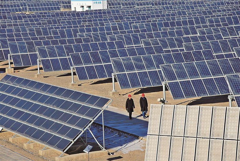 甘肃敦煌光电产业园区。 资料图片