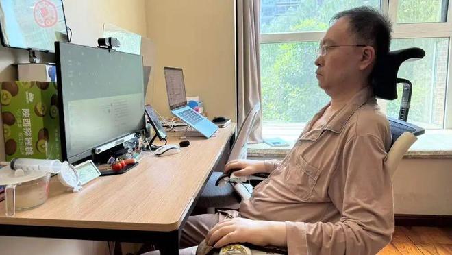 与京东原副总裁、渐冻症患者蔡磊的特殊“对话”