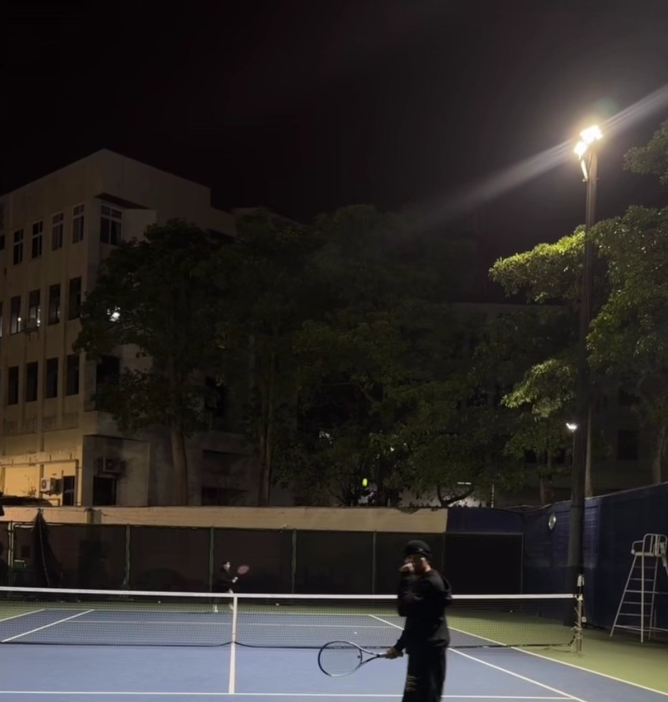 周杰伦官宣将参加澳网比赛：如果我赢了，一百万美元全部捐出去