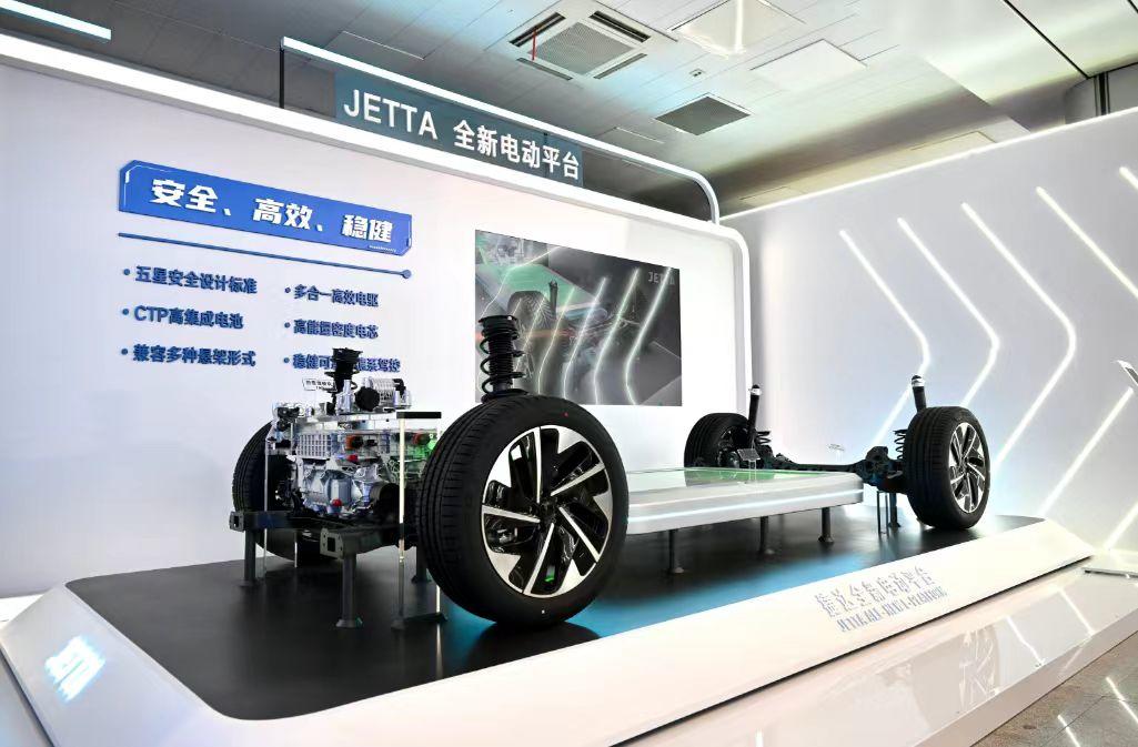 红星观察丨成为成都自主新能源汽车品牌，“国民车”捷达入籍成都，背后有何玄机？