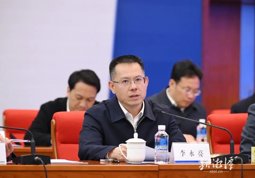 李永亮讲话。(全媒体记者 方阳 摄)