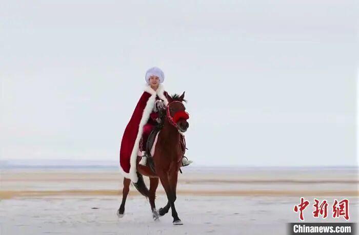   資料圖：賀嬌龍。