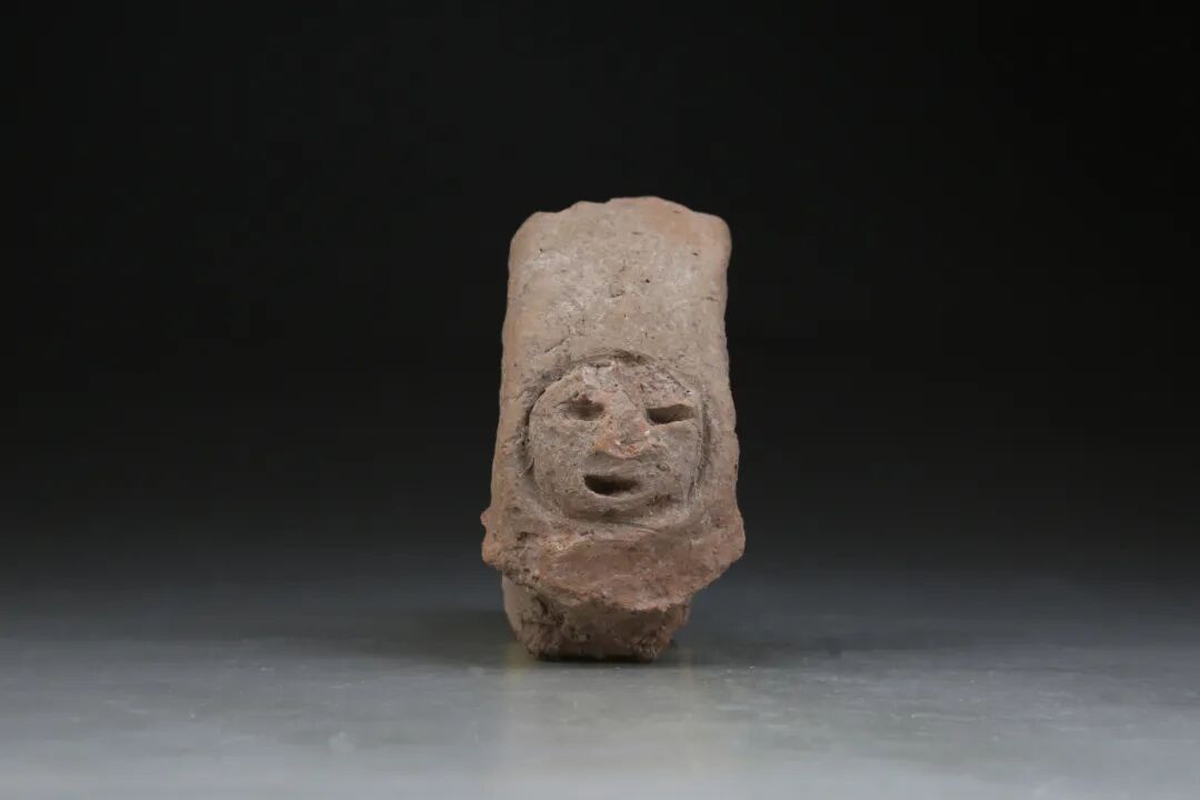 渭南蒋家遗址出土人面像陶器