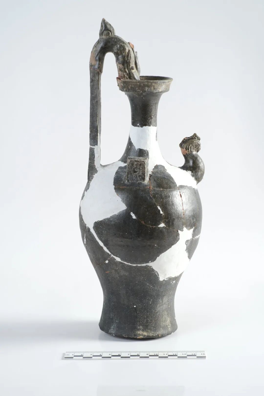 绿釉龙柄鸡首陶壶