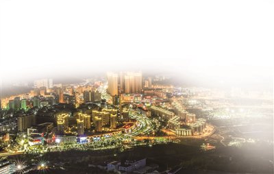 　　泰顺罗阳夜色 卢立友 摄